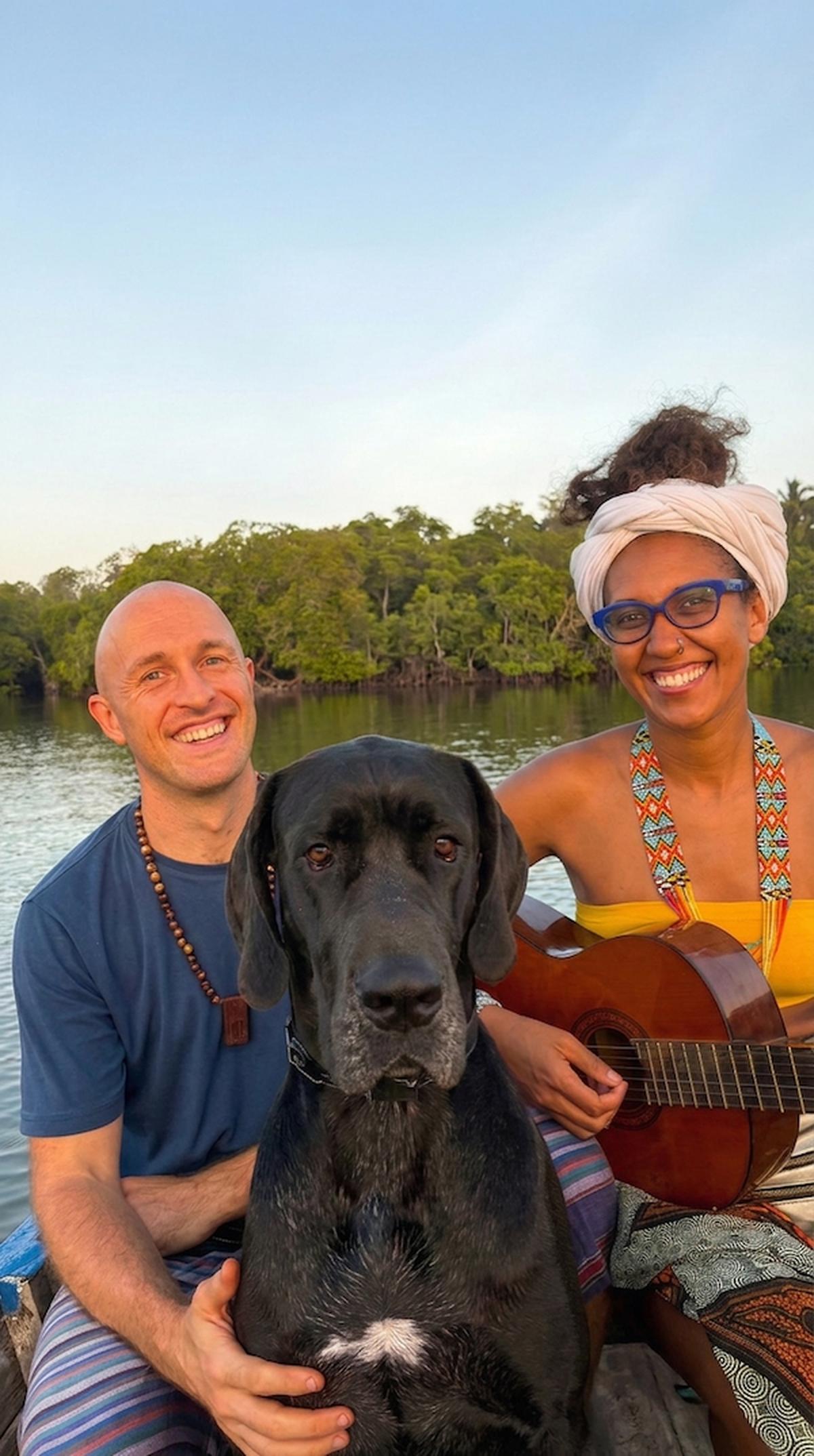 Gavin, Diane and Navéla canoeing on the mangroves